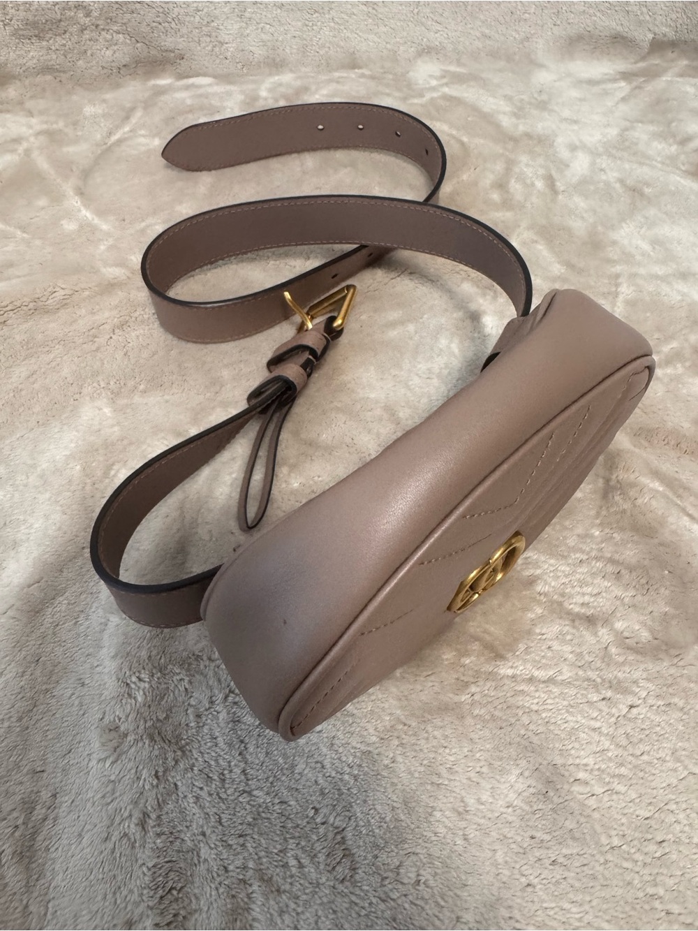 Gucci Nude Chevron GG Marmont Crossbody Belt Bag - Picture 7 of 11